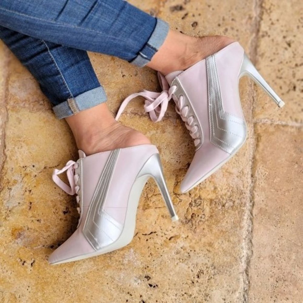 Women Baby Pink Low Cut Pontied Toe Booties - Picture 3 of 7